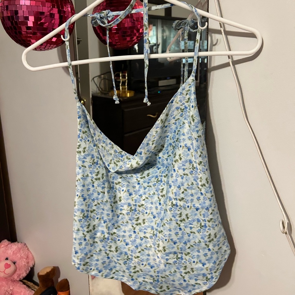 Medium wild and fable floral tie up top